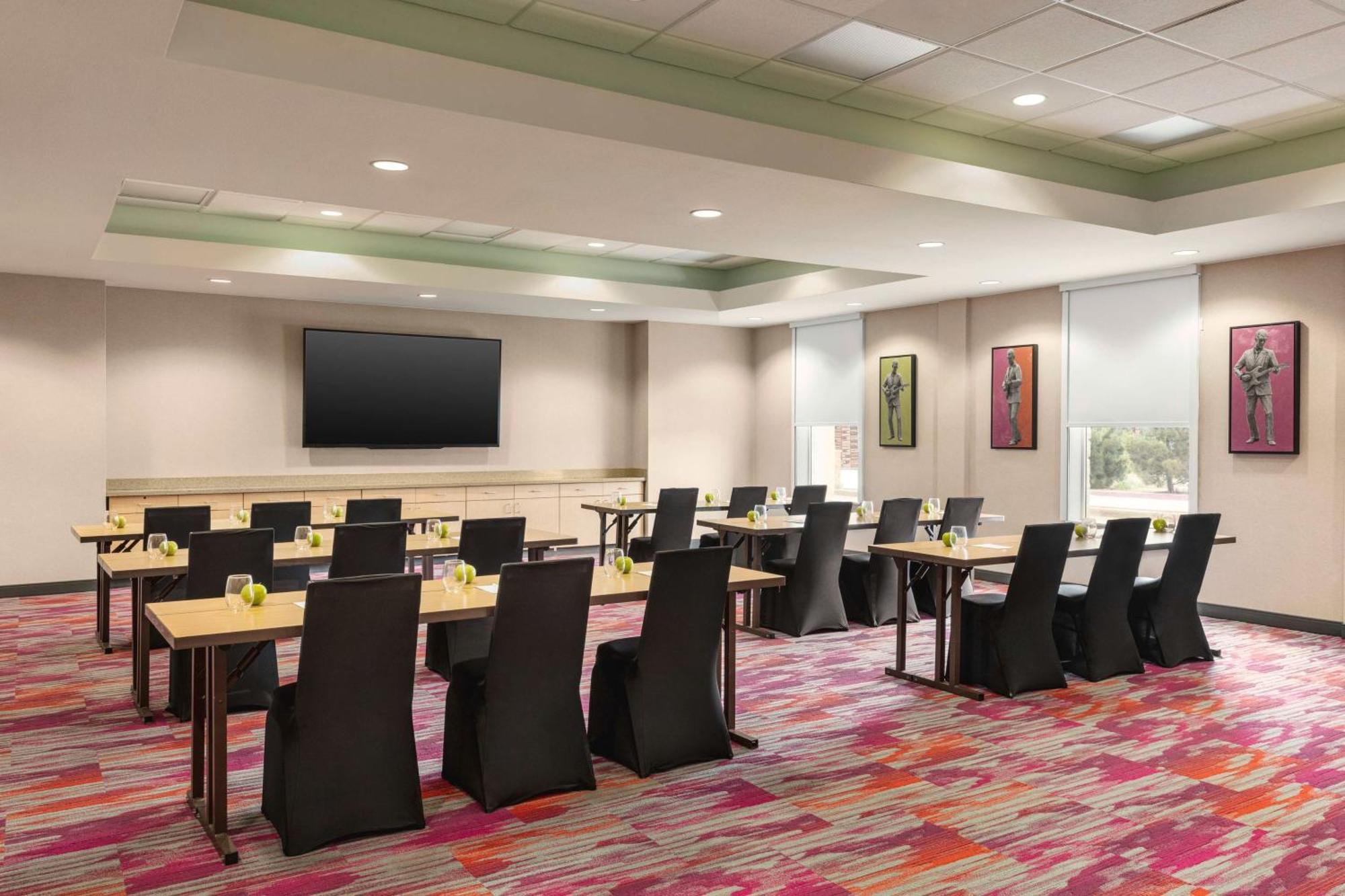 Home2 Suites By Hilton Lubbock Bagian luar foto